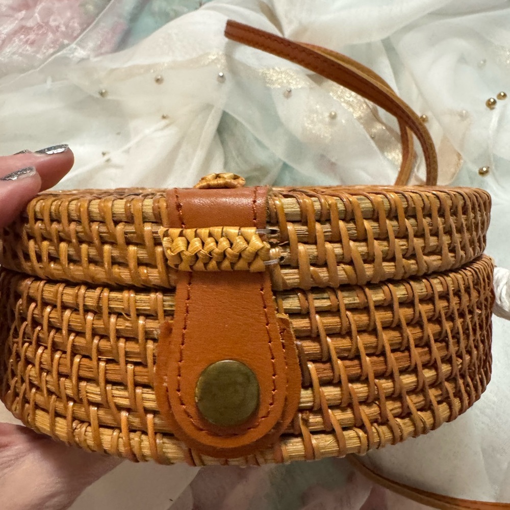 Round Woven Crossbody Bag with Tassels - Picture 2 of 5
